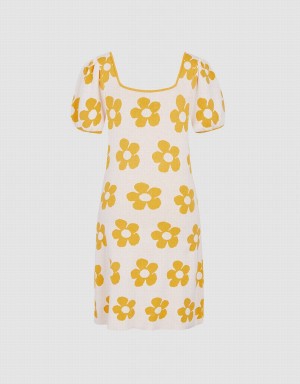 Peignoir Urban Revivo Floral Pattern Puff Sleeve Tricoté Femme Jaune Blanche | WWC9577MV