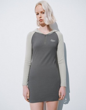 Peignoir Urban Revivo Raglan Sleeve Encapuchonné Mince Femme Grise Clair | URW4565KA