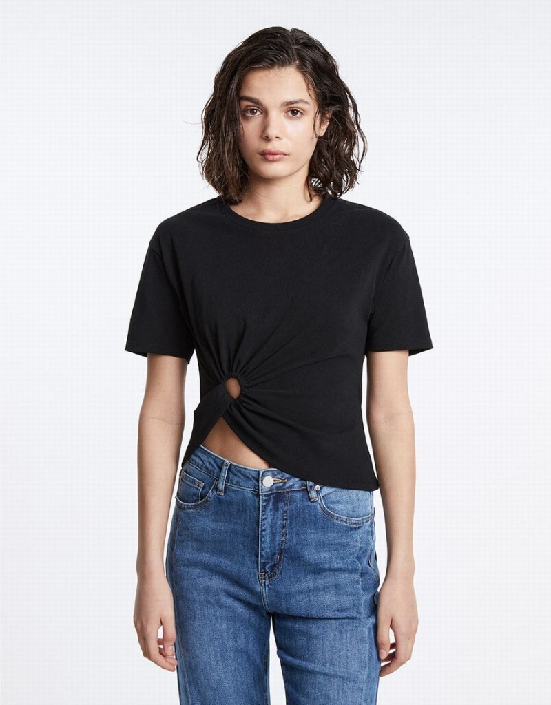 T Shirts Urban Revivo Cropped With Ring Detail Femme Noir | DEV7480RO